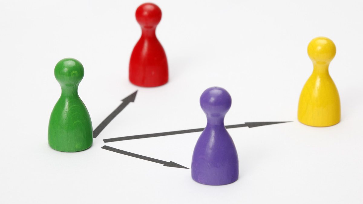 IT-Projekt-Kommunikation muss in Häufigkeit und Umfang auf die Zielgruppen abgestimmt werden: auf das Management, Mitarbeiter, Kunden, Partner und andere Stakeholder.